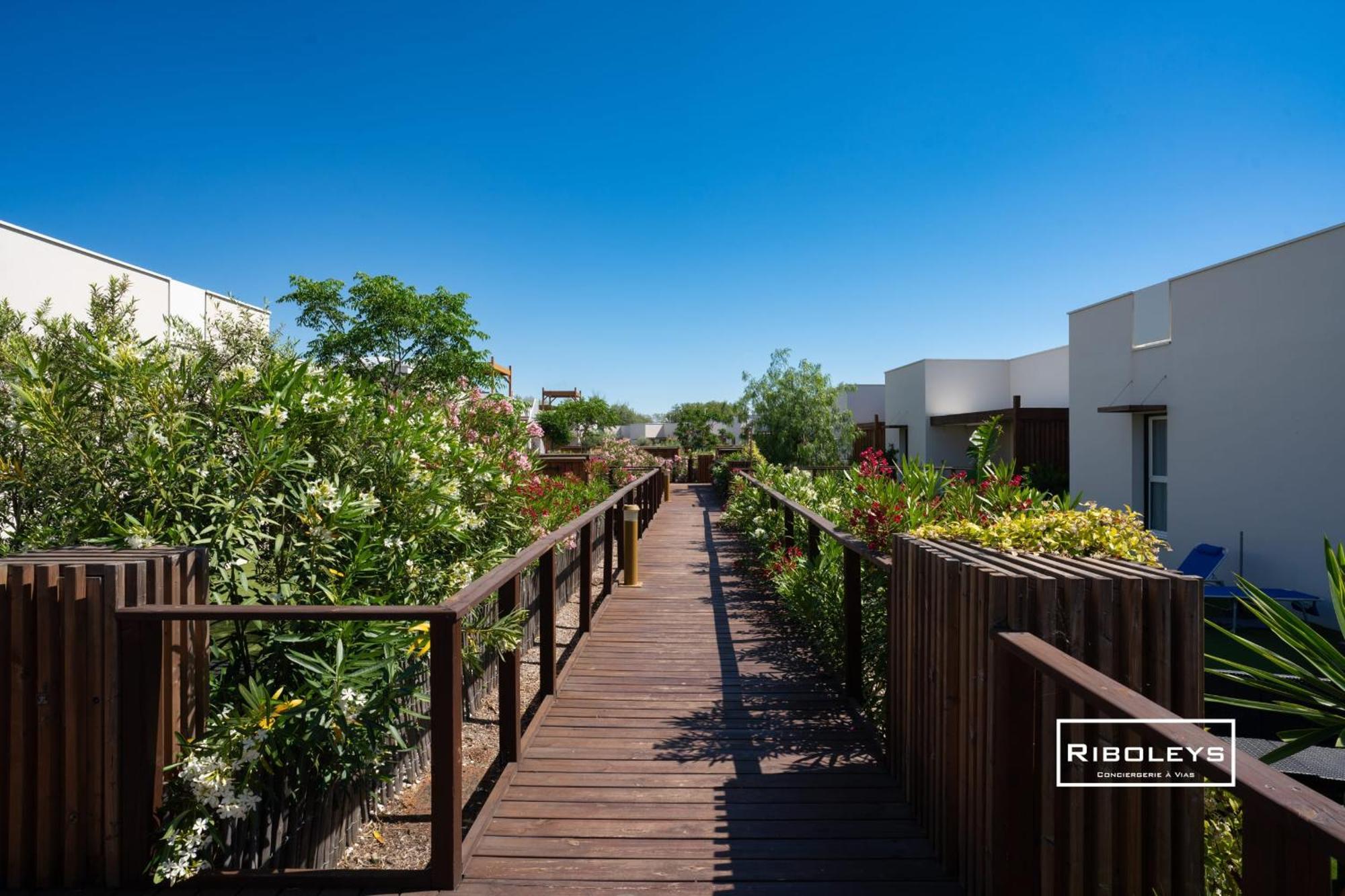 Villa T3 Climatisee En Residence Avec Piscine В'яс Екстер'єр фото